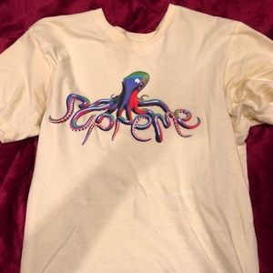 Supreme tee medium